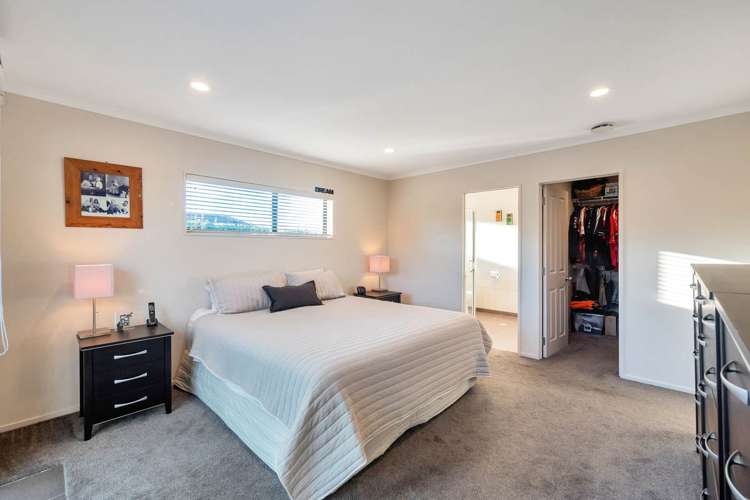 7 Sapperton Drive Henderson_10