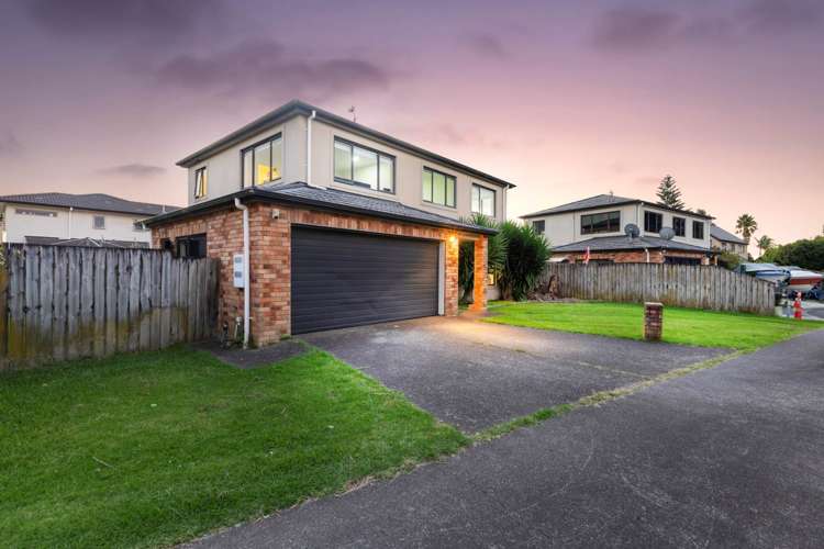 21 Asics Drive Favona_16