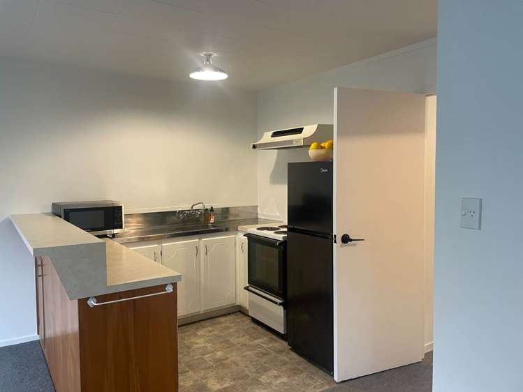 2/96 Hatea Drive Regent_3