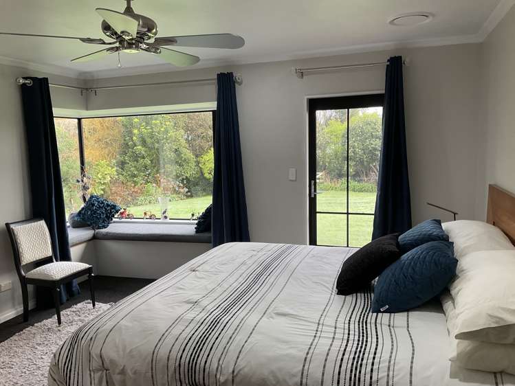 1343 Devon Road Waitara_11