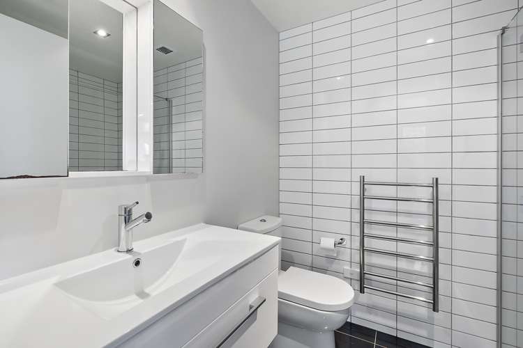 20/61 North Road North East Valley_11