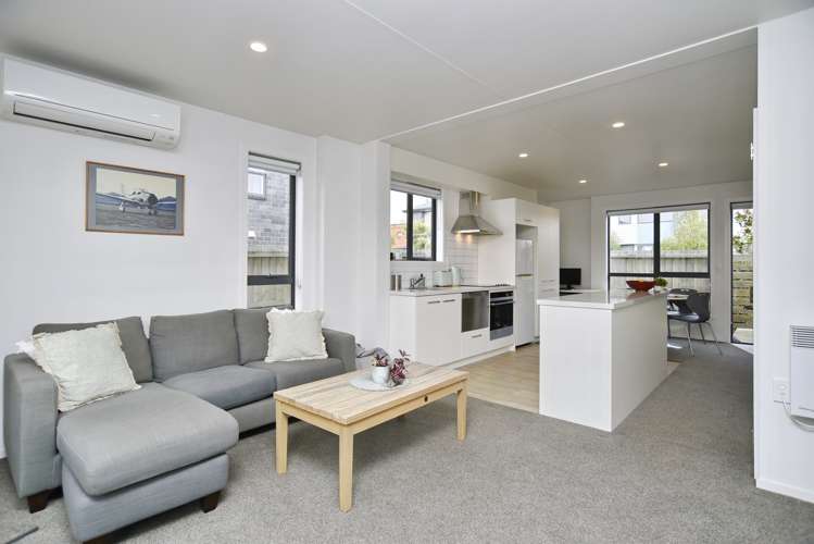 14/14 Buffon Street Waltham_0