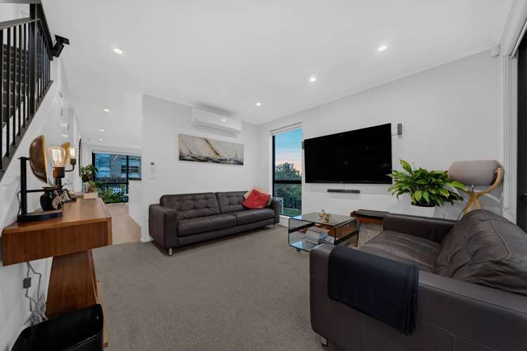 4 Matairangi Avenue Totara Heights_34