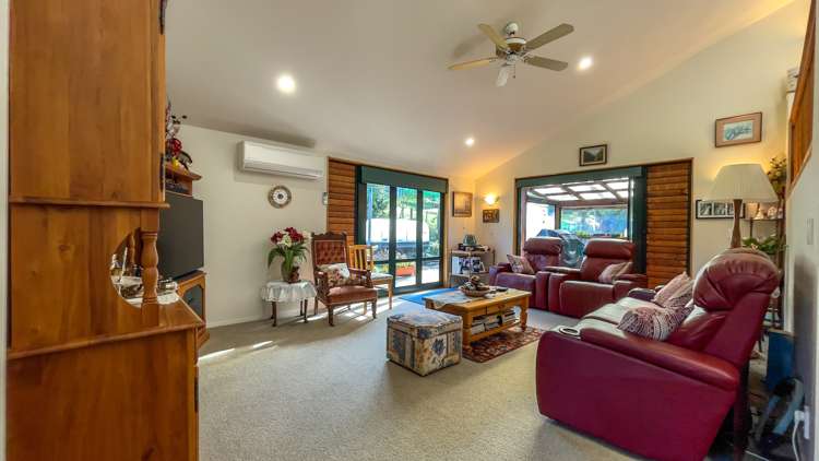 208 Mount View Road Thames_16