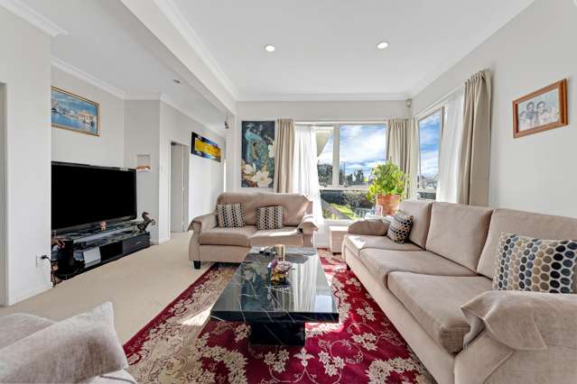 Private, Sunny & Secure - Family Living Sorted