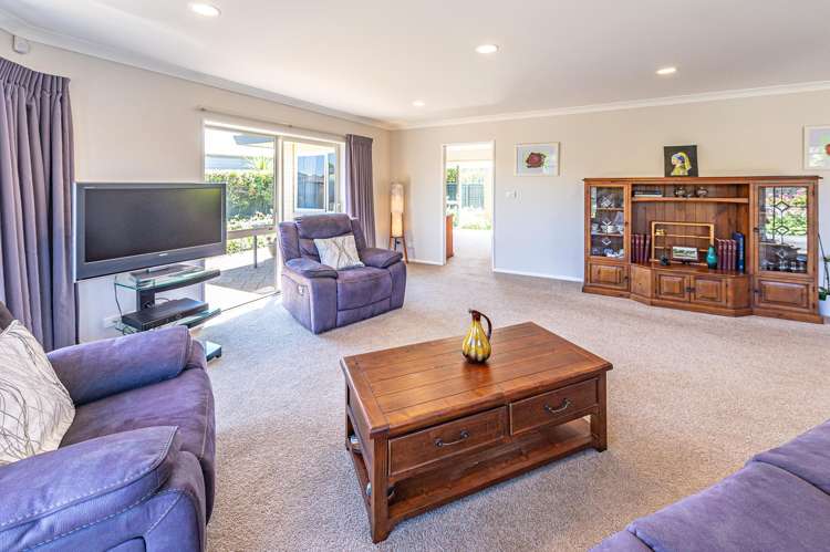 13 Norfolk Drive Otamatea_10