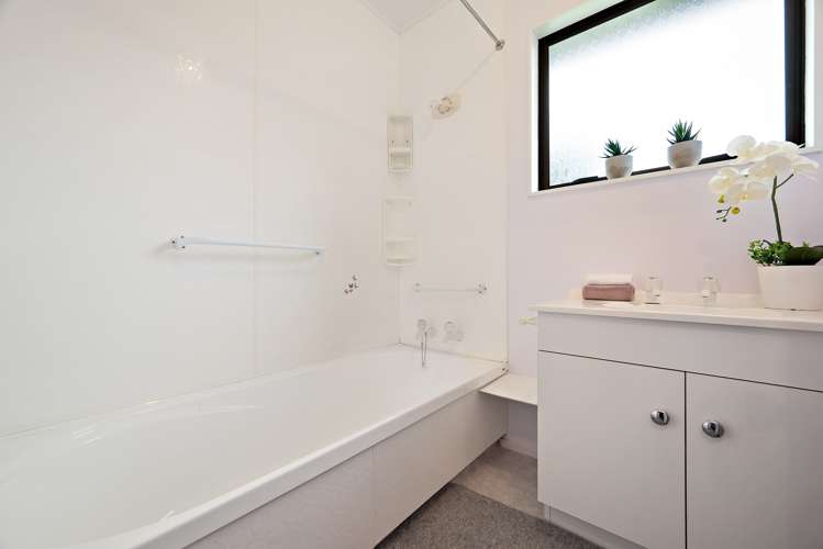 1 Harper Place Lake Coleridge_8