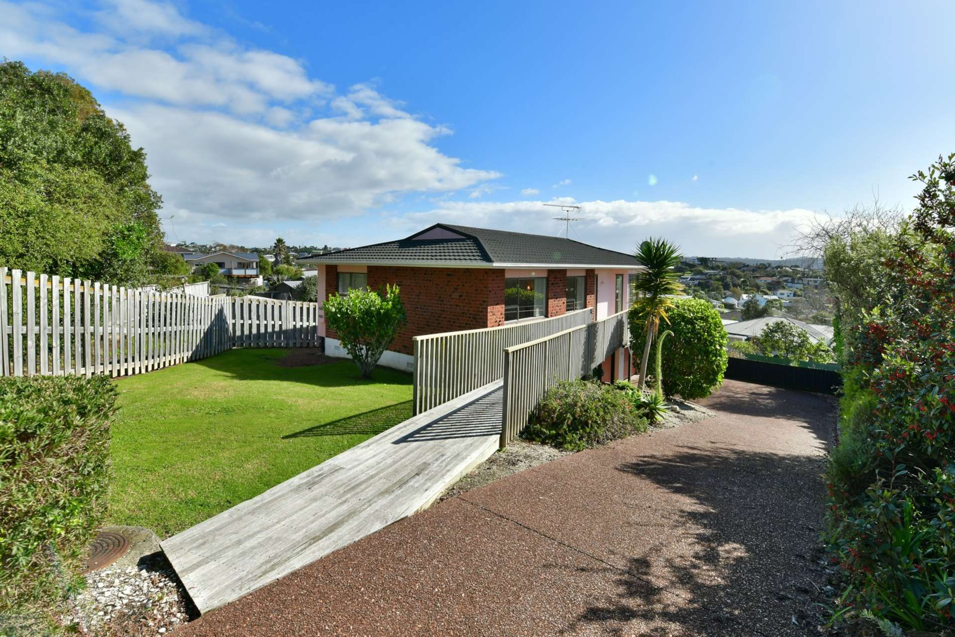 23 Halldene Terrace Red Beach_0