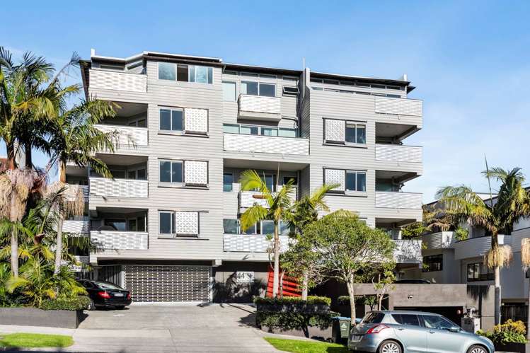 4e/44 Aitken Terrace Kingsland_12