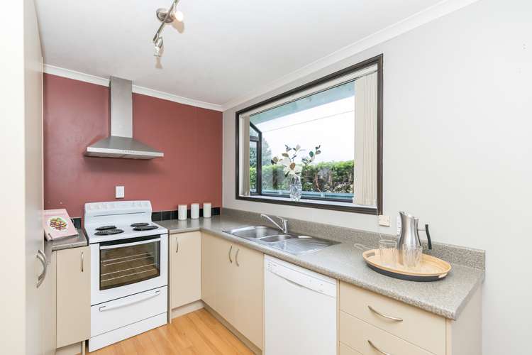 14a Portal Crescent Beerescourt_7