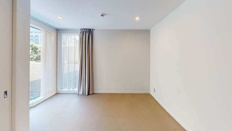 1B/42 Cable Street 2185_6