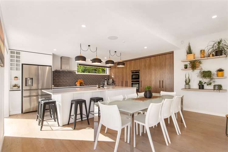 2 John Monck Lane Redcliffs_5