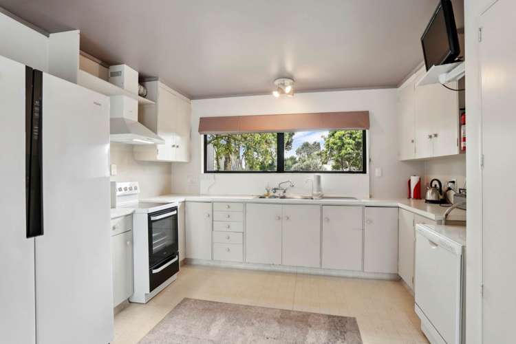 9/25a Beach Road Te Atatu Peninsula_5