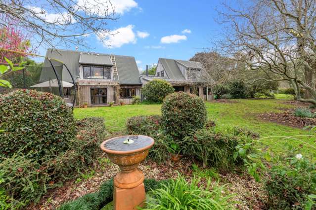 Act Fast! - Karaka’s Best Kept Secret: 1Ha of ...