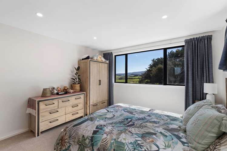 77 Tihaka Beach Road Riverton & Surrounds_15