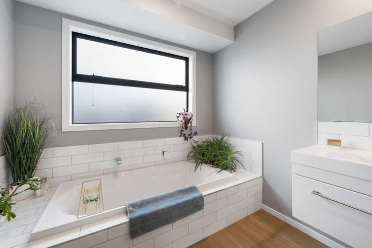 77 Larch Crescent Alexandra_35