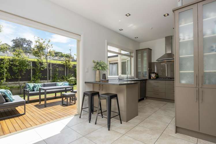 2 Harbour View Terrace Onehunga_6