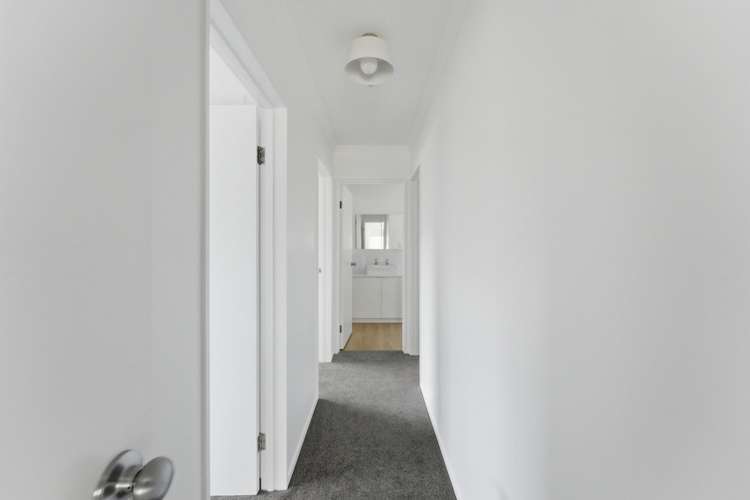 209 Seaview Road Westown_6