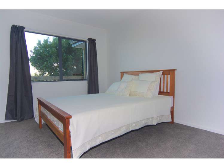 5a Howden Street Waiuku_5