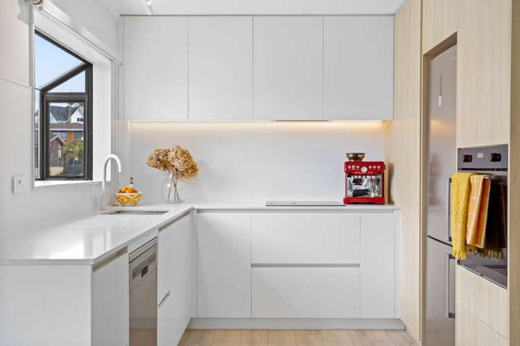 7 Eagle Place Red Beach_4