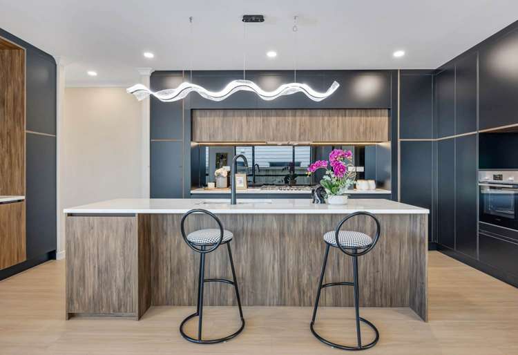 25 Knockanara Drive Flat Bush_6