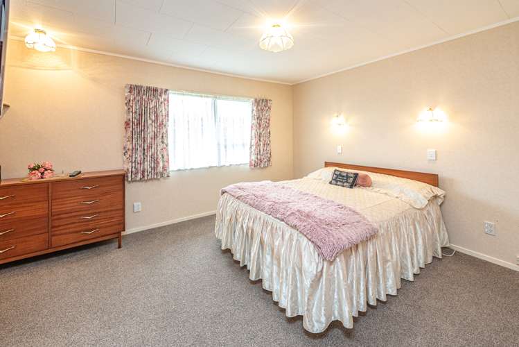 44 Exeter Crescent Springvale_10