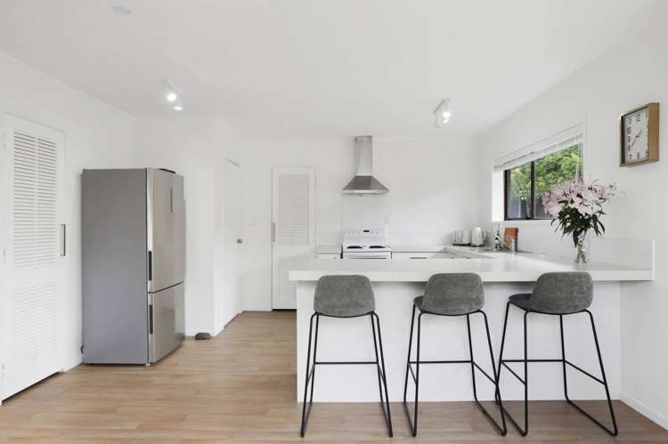 2/38 Miltonia Avenue Te Atatu South_10