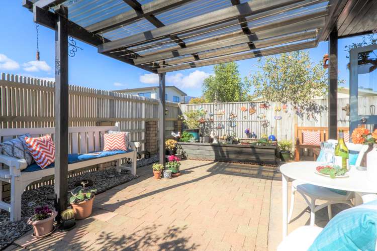 12 Highgrove Way The Wood_16