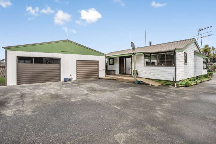 19 Deller Drive Carterton_23