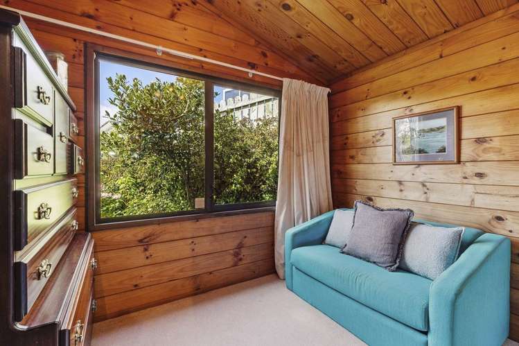 28 John Witton Drive Crofton Downs_9