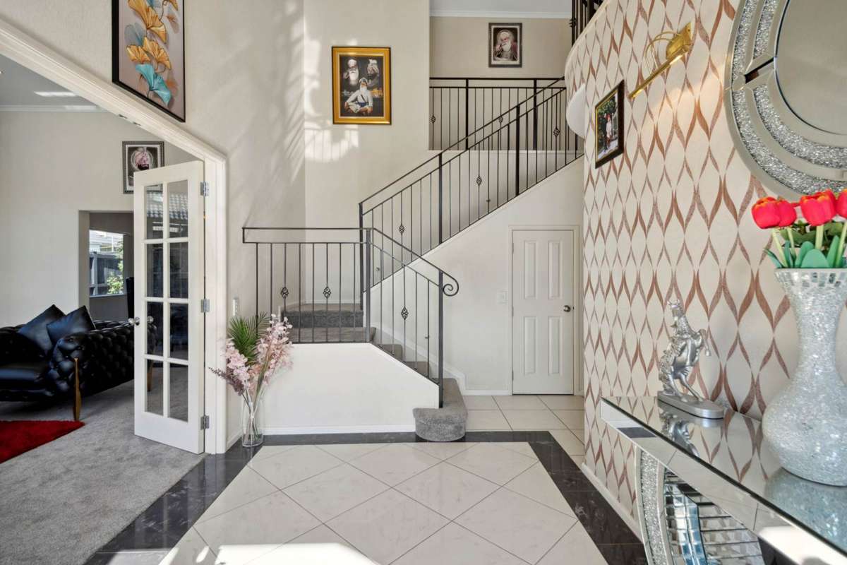 42 Thornbury Cresent_2