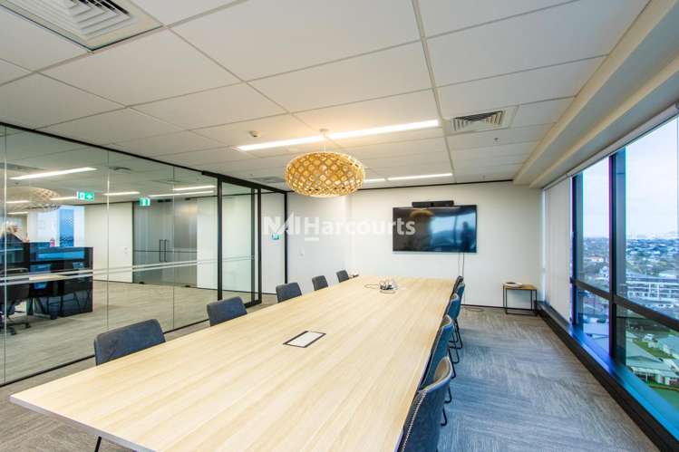 Level 13/5-7 Byron Avenue Takapuna_10