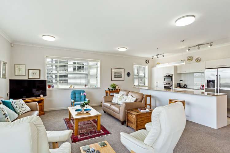 72 Eaves Bush Parade Orewa_7