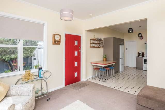 23 Resolution Street Lyall Bay_2