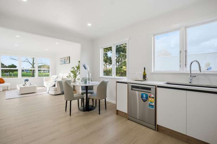 11 Alexander Crescent_2