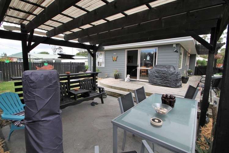 19 Parakai Avenue Parakai_13