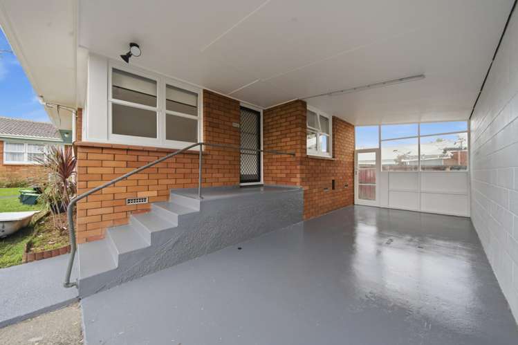2/62 Great South Road Papakura_11