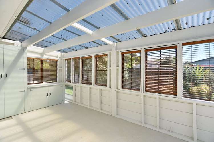 1 Mckenzie Place Waikuku Beach_13