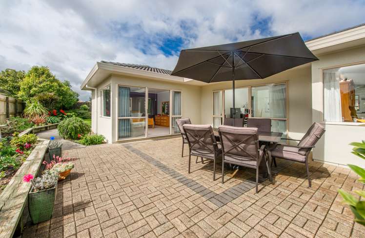 32 Ambleside Drive Northpark_21