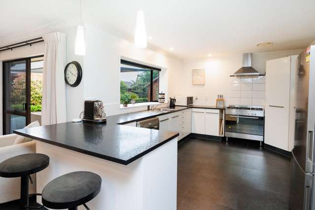 77 Pacific Drive Fitzherbert_2