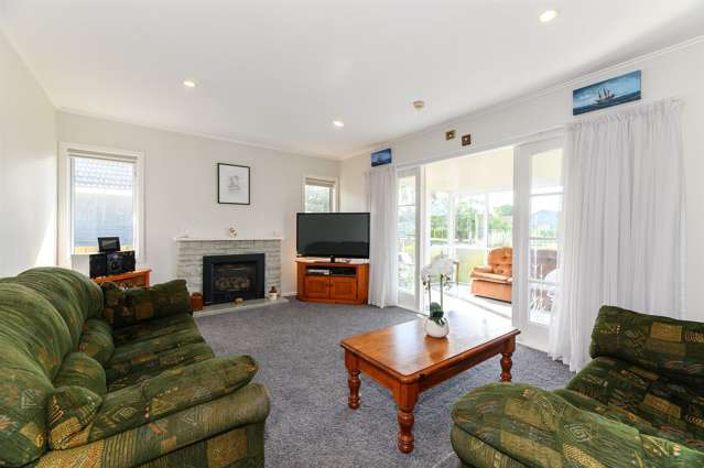 65 Beach Road Te Atatu Peninsula_3