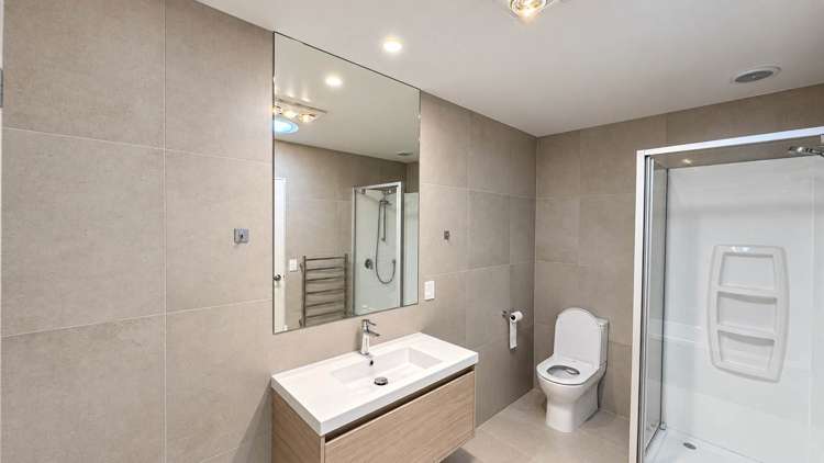 2 Aquamarine Road Rosehill_18