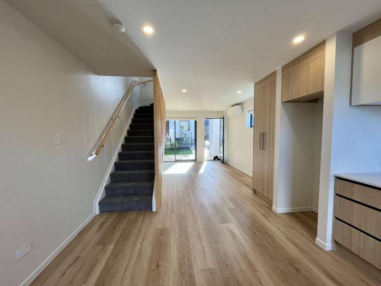 6/506 Glenfield Road 10878_2