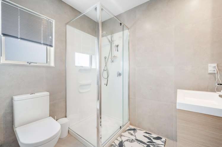 22 Brookview Drive Flat Bush_18