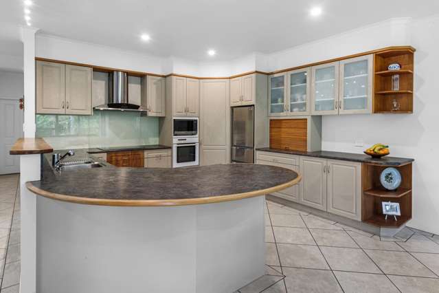 7 Brookfield Lane Te Kamo_4