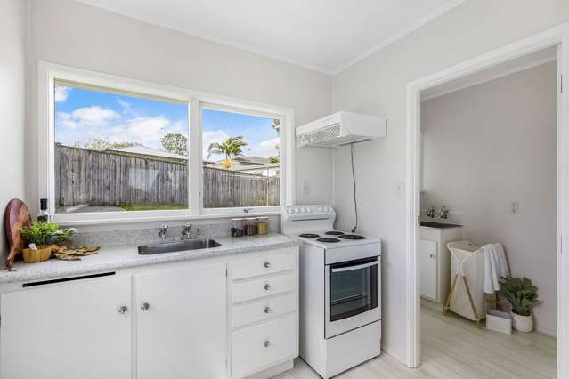 1/6 Segedin Place Glenfield_2