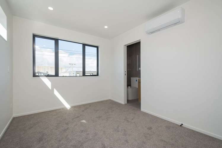 F/208 Archers Road Glenfield_10