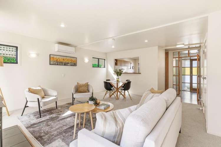 D/2 Hatton Street Karori_2