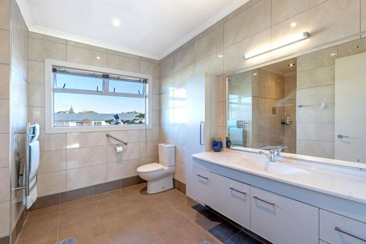 690 Gladstone Road Te Hapara_16