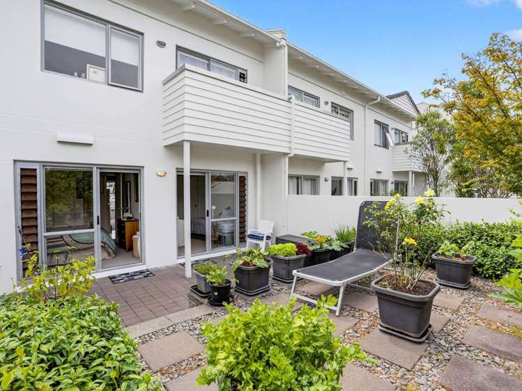 E3/71 Spencer Road Albany_13